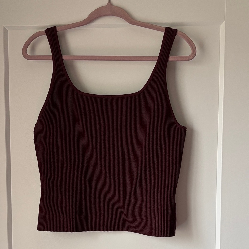 Aritzia Babaton Cropped Burgundy Ribbed Tank Top